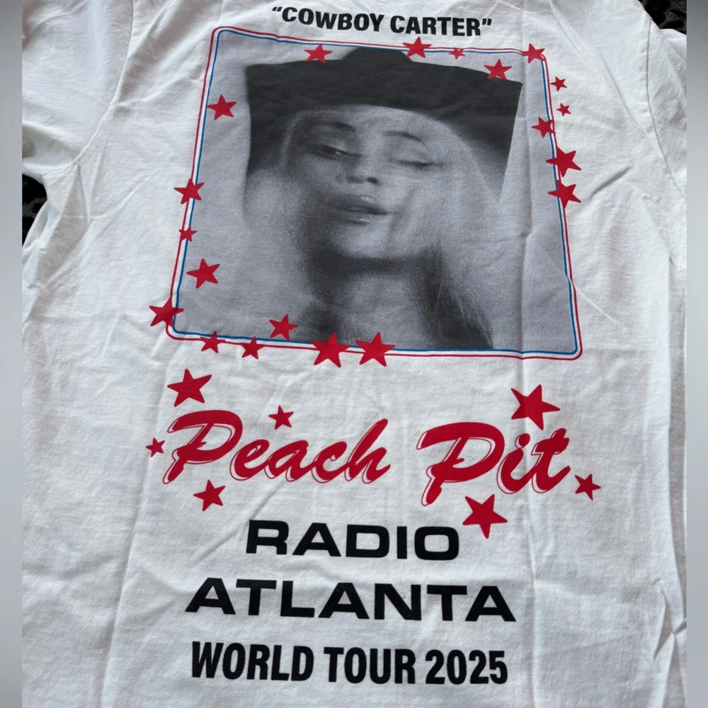 Cowboy Carter x Peach Pit Radio Atlanta Exclusive Tee. Large. New. Rare - Picture 4 of 4